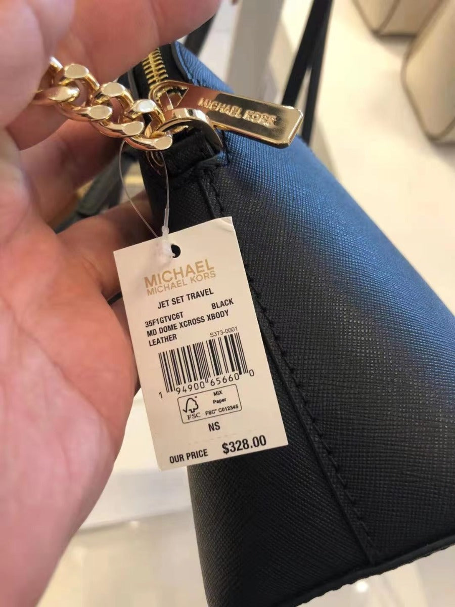 Michael Kors 35F1GTVC6T Jet Set Travel Dome Crossbody Bag Leather in Black Michael Kors 35F1GTVC6T Jet Set Travel Dome Crossbody Bag Leather in Black